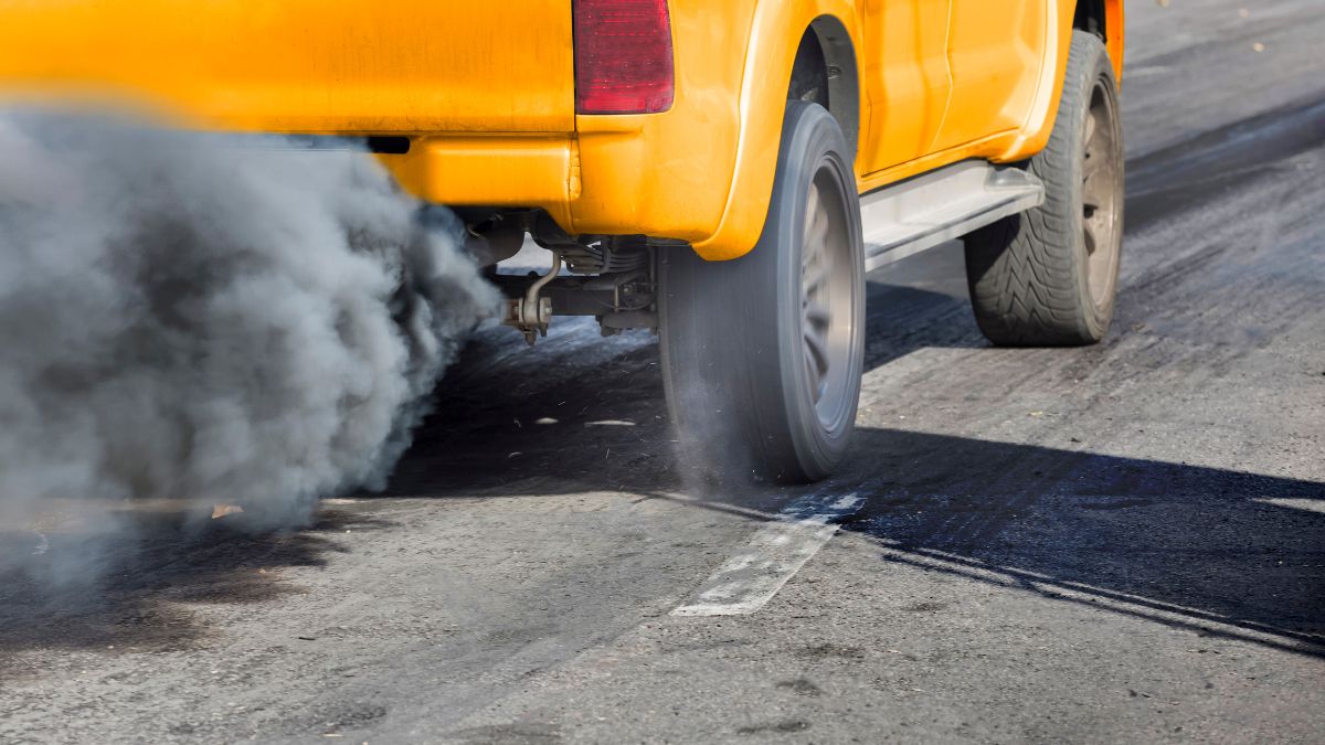 Дизель дымит черным дымом: причины, диагностика и устранение
